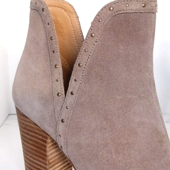 LUCKY BRAND GENUINE SUEDE PEEP TOE BOOTIES LIBETH - Picture 7 of 10